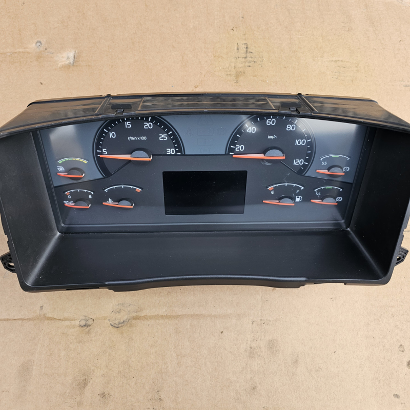 Панель приладів VOLVO  21366874-P04  VOLVO FH13