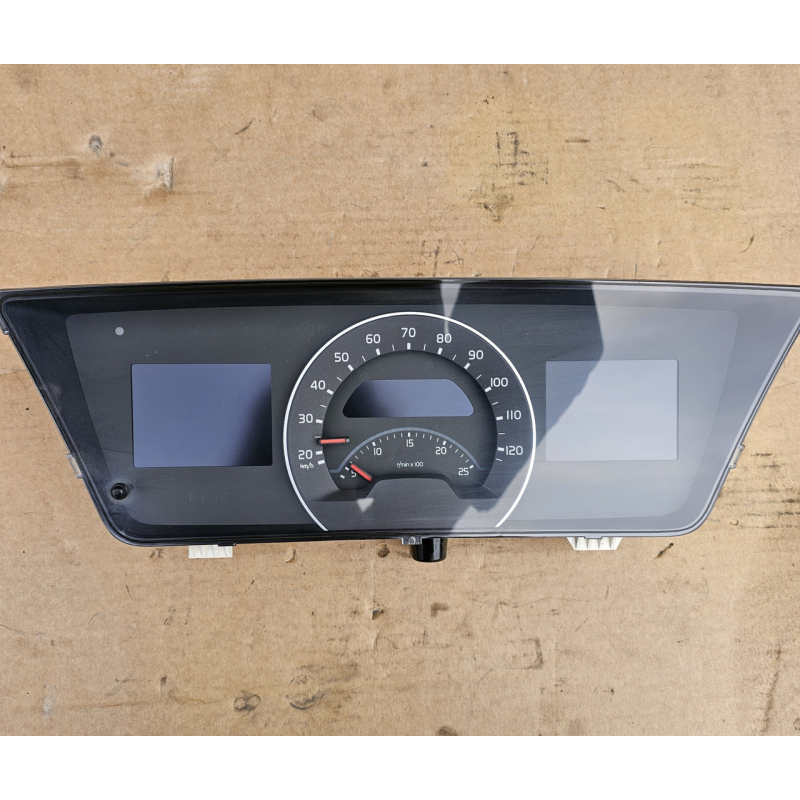 Панель приладів VOLVO FH4 21589170-P01