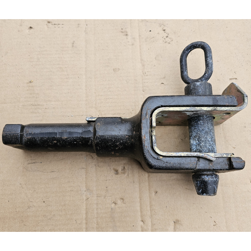 Гак буксирувальний DAF XF95 XF105 Гак буксирувальний DAF XF95 XF105