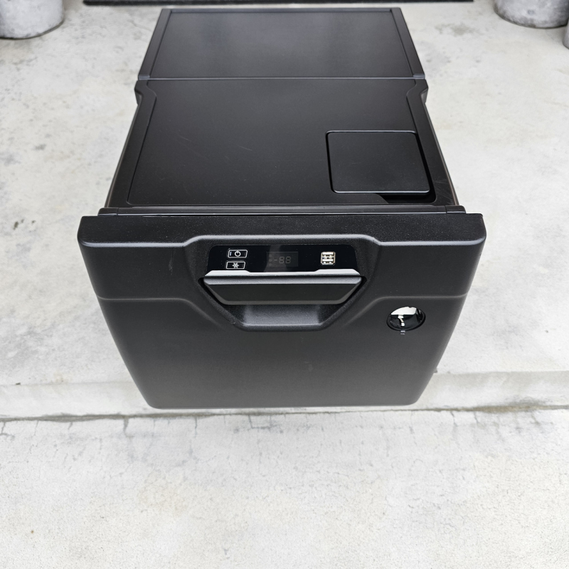 Холодильник 12/24V IVECO STRALIS/S-WAY euro 6