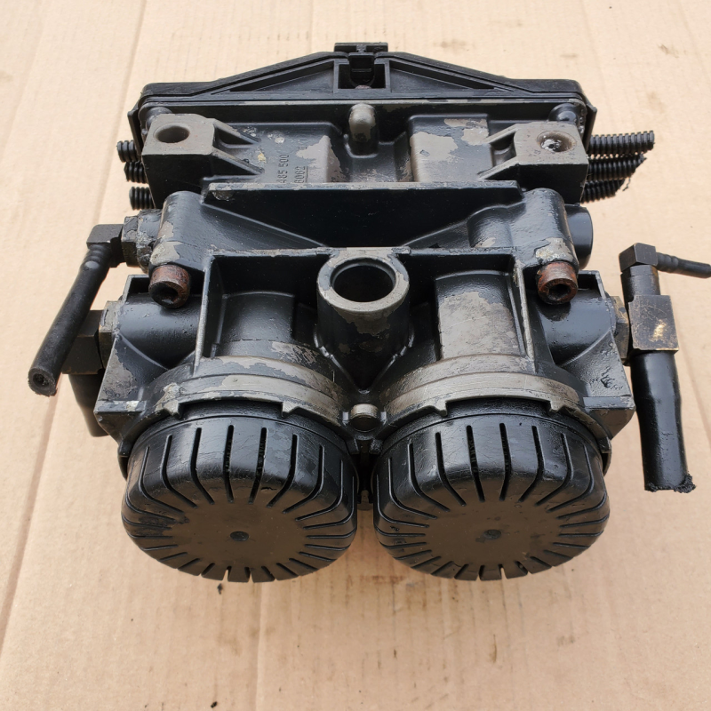 Модулятор EBS MAN TGA 81.52106.6012 Кран EBS 0486204012 81521066014 Модулятор EBS MAN TGA 81.52106.6012 Кран EBS 0486204012 81521066014