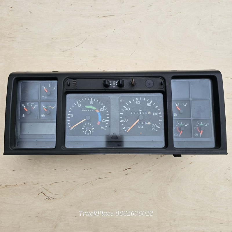 Панель приладів VOLVO FH/FM 3198530-1