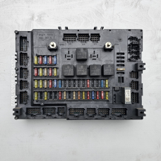 A0014466058 Блок запобіжників MERCEDES ACTROS MP4